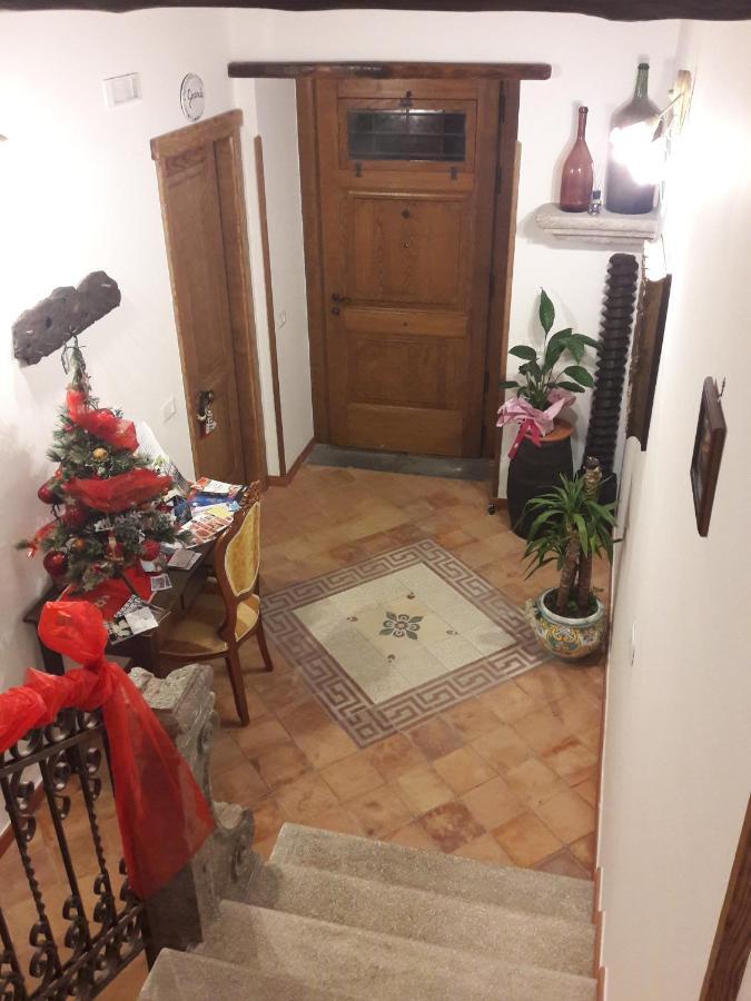 アジェーロラ Il Casale Del Generale Bed & Breakfast エクステリア 写真