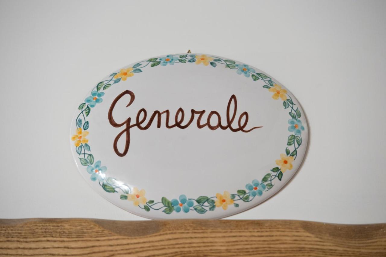 アジェーロラ Il Casale Del Generale Bed & Breakfast エクステリア 写真