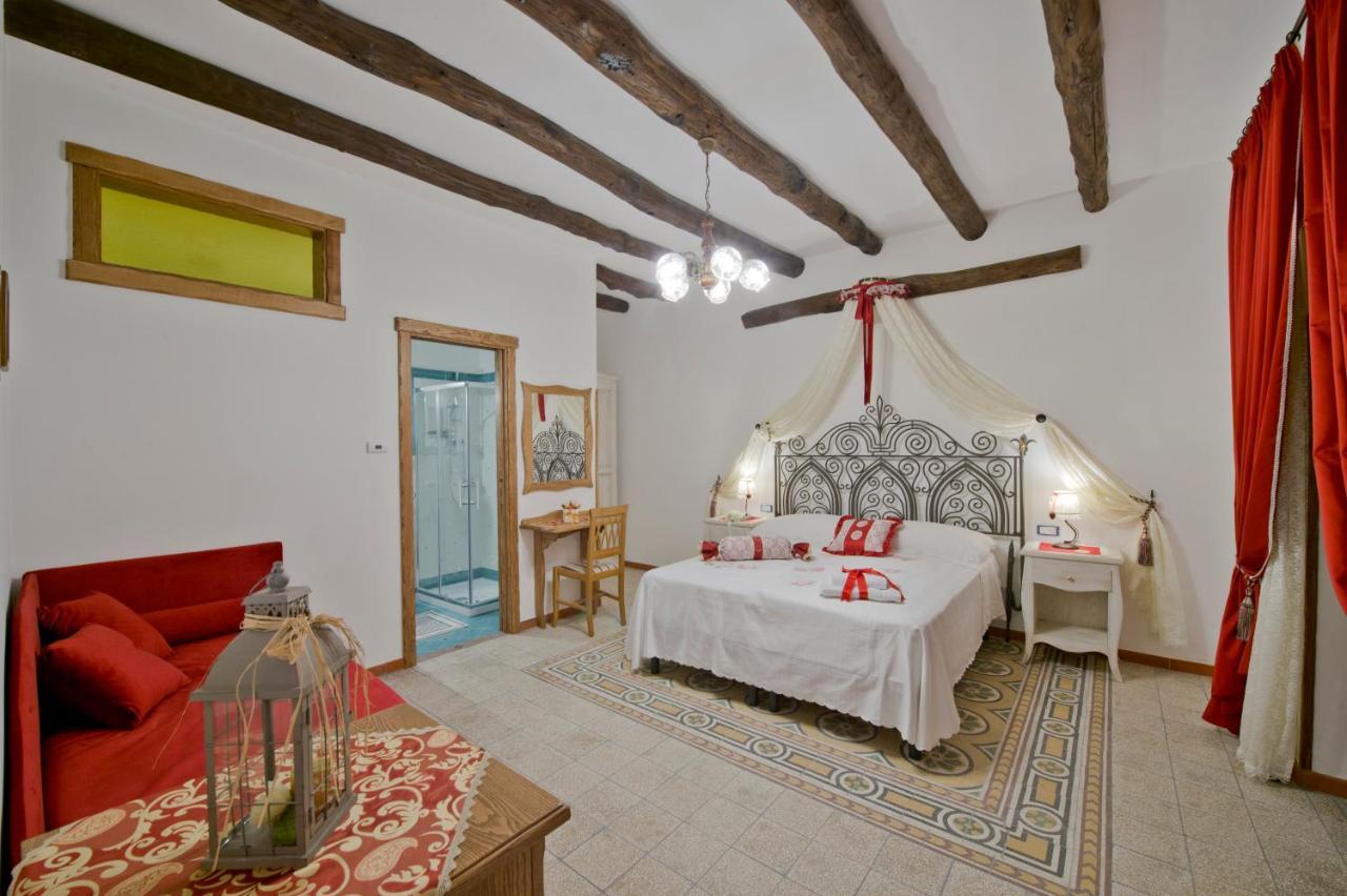 アジェーロラ Il Casale Del Generale Bed & Breakfast エクステリア 写真