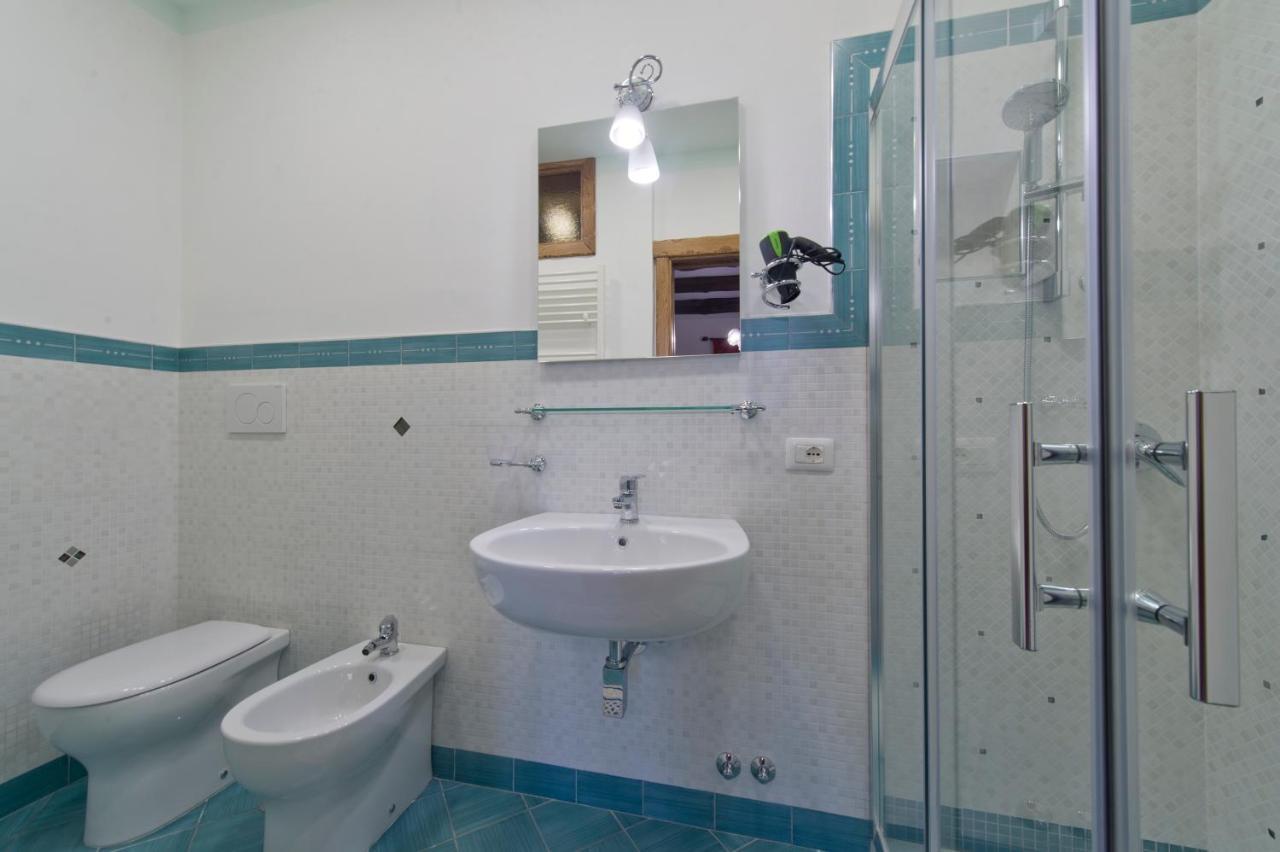 アジェーロラ Il Casale Del Generale Bed & Breakfast エクステリア 写真