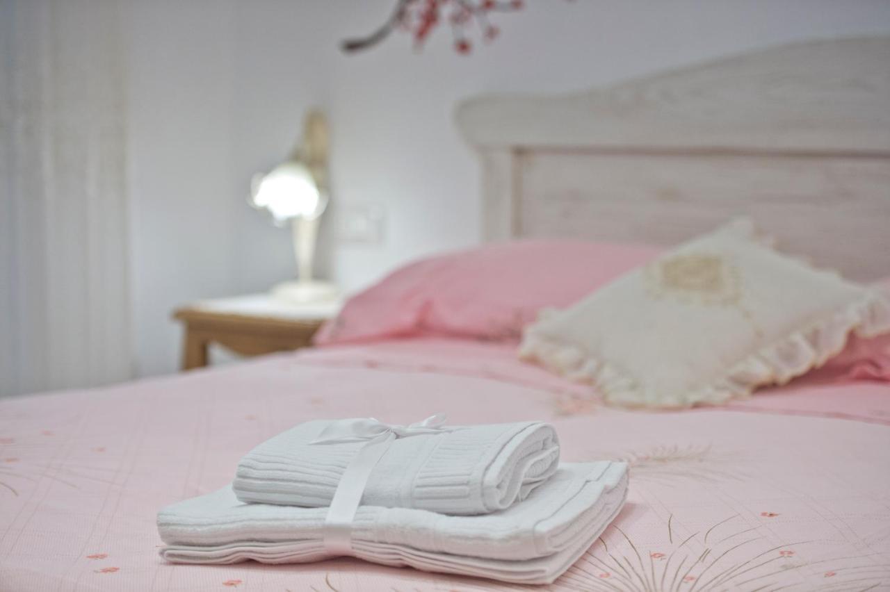 アジェーロラ Il Casale Del Generale Bed & Breakfast エクステリア 写真