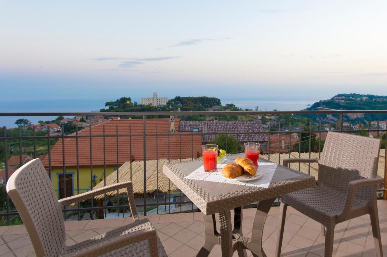 アジェーロラ Il Casale Del Generale Bed & Breakfast エクステリア 写真