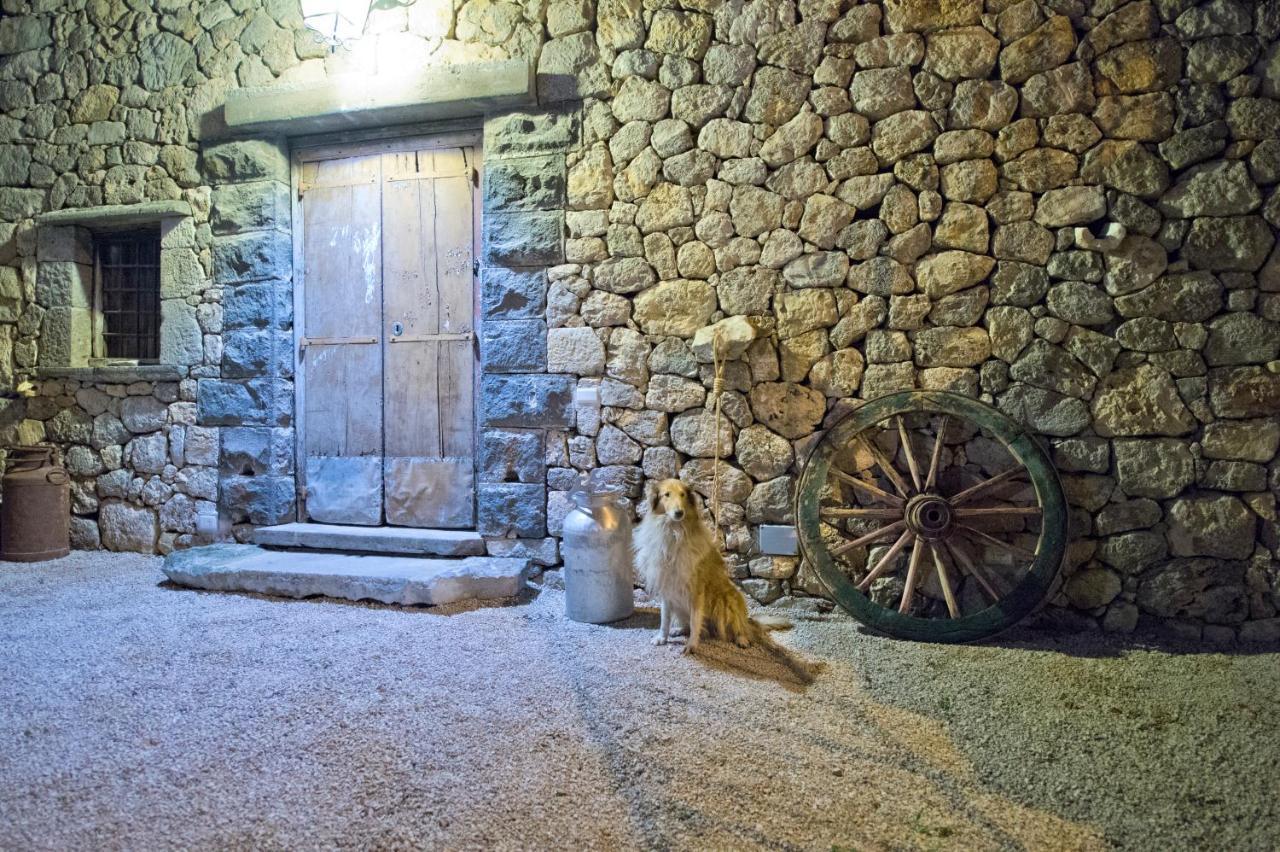 アジェーロラ Il Casale Del Generale Bed & Breakfast エクステリア 写真